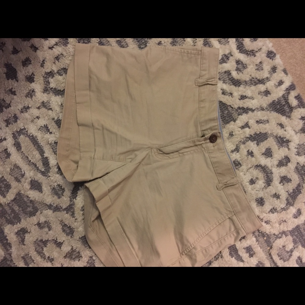 Banana Republic khaki shirts 💕